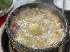 -南渝食府.墨脱石锅松茸鸡