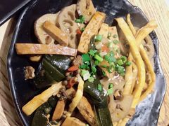 卤拼素菜-嘎嘎鸭脑壳(金琴店)