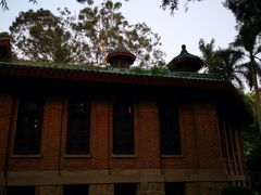 门面-中山大学广州校区南校园怀士堂