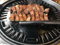 -唯成•韩国炭火烤肉 유성고기