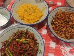 -荆九爷爆炒桥头三嫩(云南北路店)