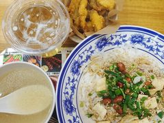 -甘掌门·化州驰名牛杂粉(越秀店)