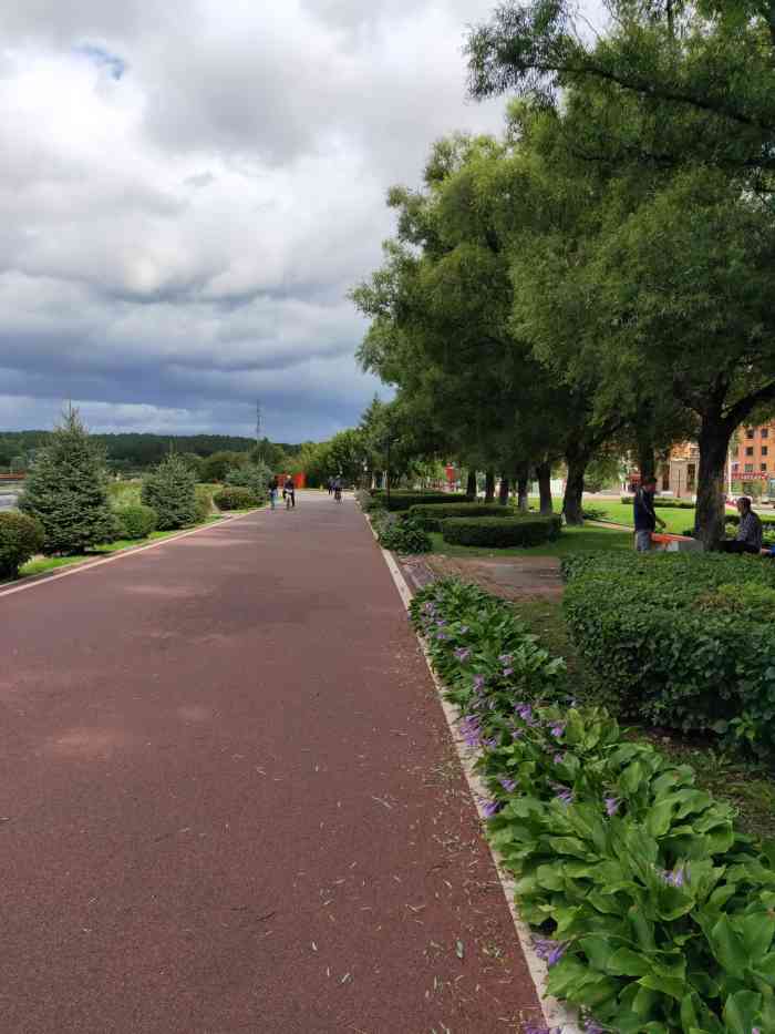 小兴安岭植物园-"第一次注意到这植物园居然挂着小兴安岭的名.