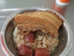 -梁阿婆廿年老牌扣肉糯米饭
