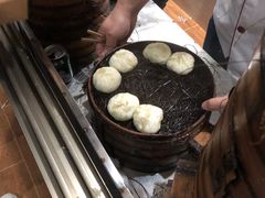 -舒小笼松针小笼包