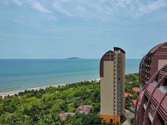 -三亚湾海居铂尔曼度假酒店