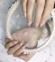 -爱美睫美甲会馆