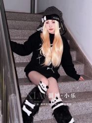 点击看大图 -小乐化妆美甲半永久培训学校