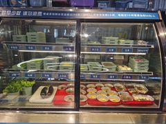 面包甜点陈列柜-蚝英雄鲜蚝自助专门店(长楹天街直营店)