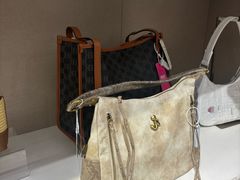 -唯品会(北京国瑞城店)