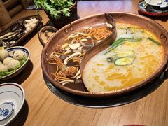 -洱火云南酸菜牛肉火锅(石景山当代商城店)