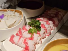 -海底捞火锅鲜切牛肉主题店(长寿路店)