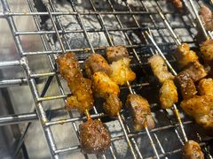羊肉串-喜悦小串丹东小黄牛海鲜烧烤大排档(民主广场店)