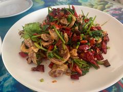香辣鸡胗-正亮农家院·海鲜本地菜