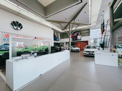 -北京运通博恩一汽大众4S店(亦庄店)