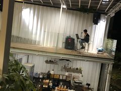 -花苑里咖啡(威远店)