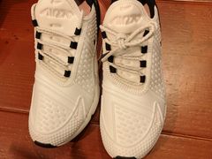 -NIKE品牌体验店(金源新燕莎店)