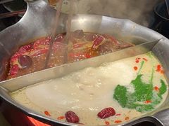 -湊湊火锅·茶憩(打浦桥日月光店)