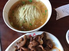 -朱鸿兴面馆(镇湖店)