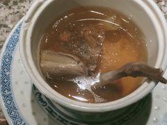 茶树菇煲乳鸽-南京大牌档(之心城店)