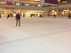 -冰纷万象滑冰场(深圳万象城店)