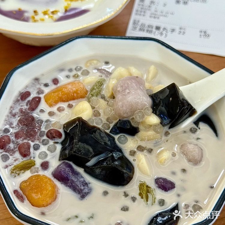 在杭州开了22年的糖水铺