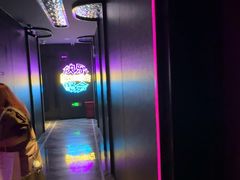 -星聚会KTV(外滩南京路旗舰店)