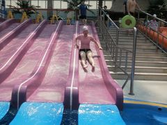 -青岛东方影都融创水世界