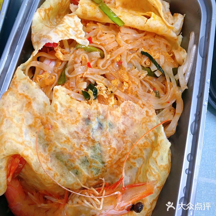 不到12点就需要排队一小时了。但是这个饭菜