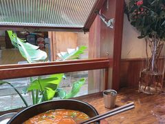 -银米·云南传统过桥米线(双廊黑金冠店)