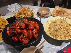 -巴厘龙虾·榜首油焖大虾(音乐学院·沿江酒馆店)