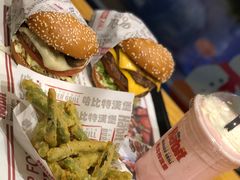 -The Habit Burger Grill 哈比特汉堡(爱琴海店)