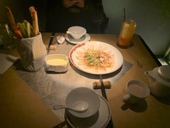 -穹六人间 people 6(岳阳路店)