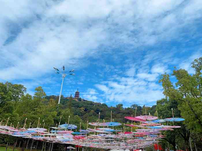 狼山风景名胜区[爱心 虞楼,位于狼山国家森林公园马鞍.