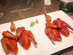 脆皮乳鸽-新荣记(BFC外滩金融中心店)