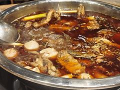 -肖肖酸萝卜鱼火锅(总店)