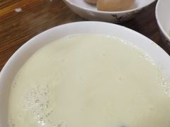 -云南大锅豆浆店