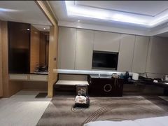 -兰州皇冠假日酒店