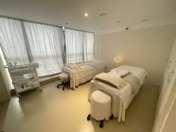 -JNK皮肤管理中心