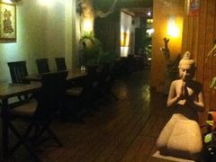 -Old House Restaurant