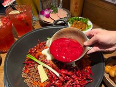 -巴卤社老火锅(财富店)