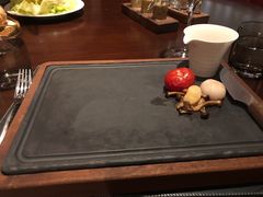 -恰餐厅及酒吧 CHAR Bar & Grill (北京丽都皇冠假日店)