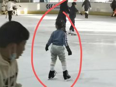 -冠军冰场CHAMPION RINK(百联又一城店)