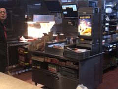 -麦当劳(新华路步步高店)