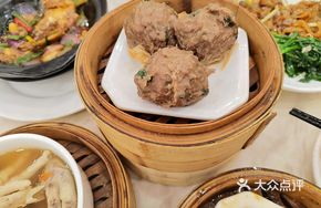 Tangerine-Flavored Beef Balls
