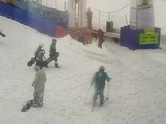 -乔波室内滑雪场