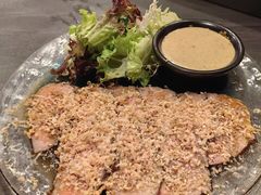 低温牛肉雪花鹅肝-吉屋·炭烧酒场·秋冬功夫奶汁河豚鱼锅