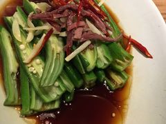 -云海肴·汽锅鸡·云南代表菜(天山百盛优客店)