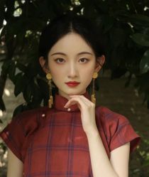 -租旗袍租礼服馆