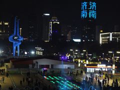 -泉城广场